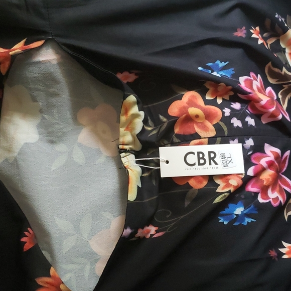 Women's Mini Dress - Open Back - Picture 5 of 8